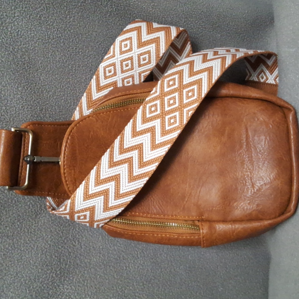 Beautiful Purse. MAKE OFFER!!!